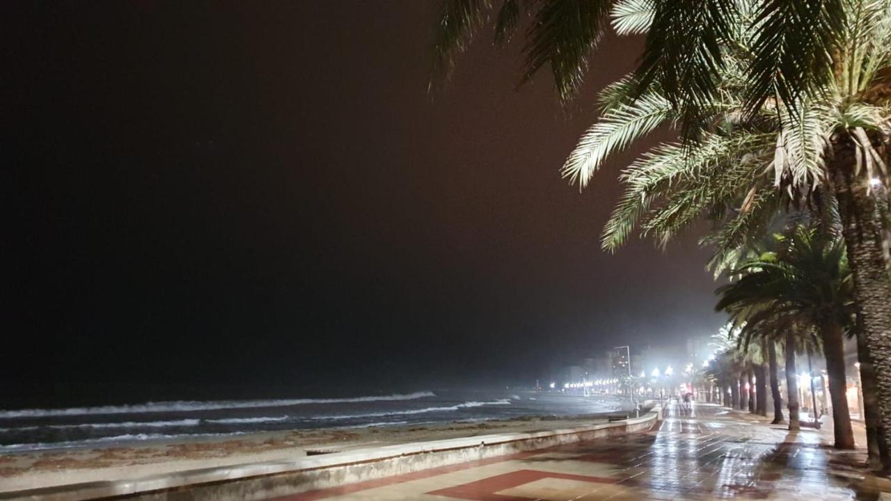 Sobre Las Olas Del Mar El Campello Extérieur photo